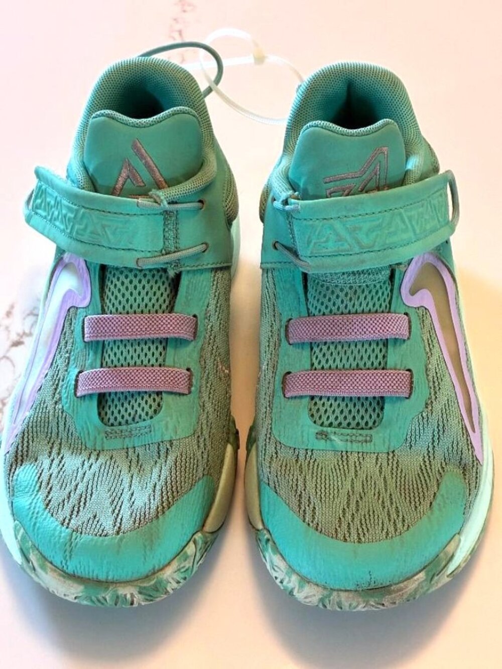 NIKE Giannis Immortality 2 Basketball Shoes Mint Green & Purple Youth Sz 2Y
